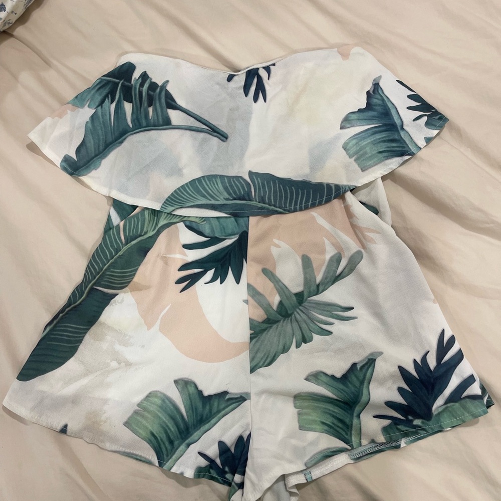Tropical Leaf Print Off-Shoulder Romper